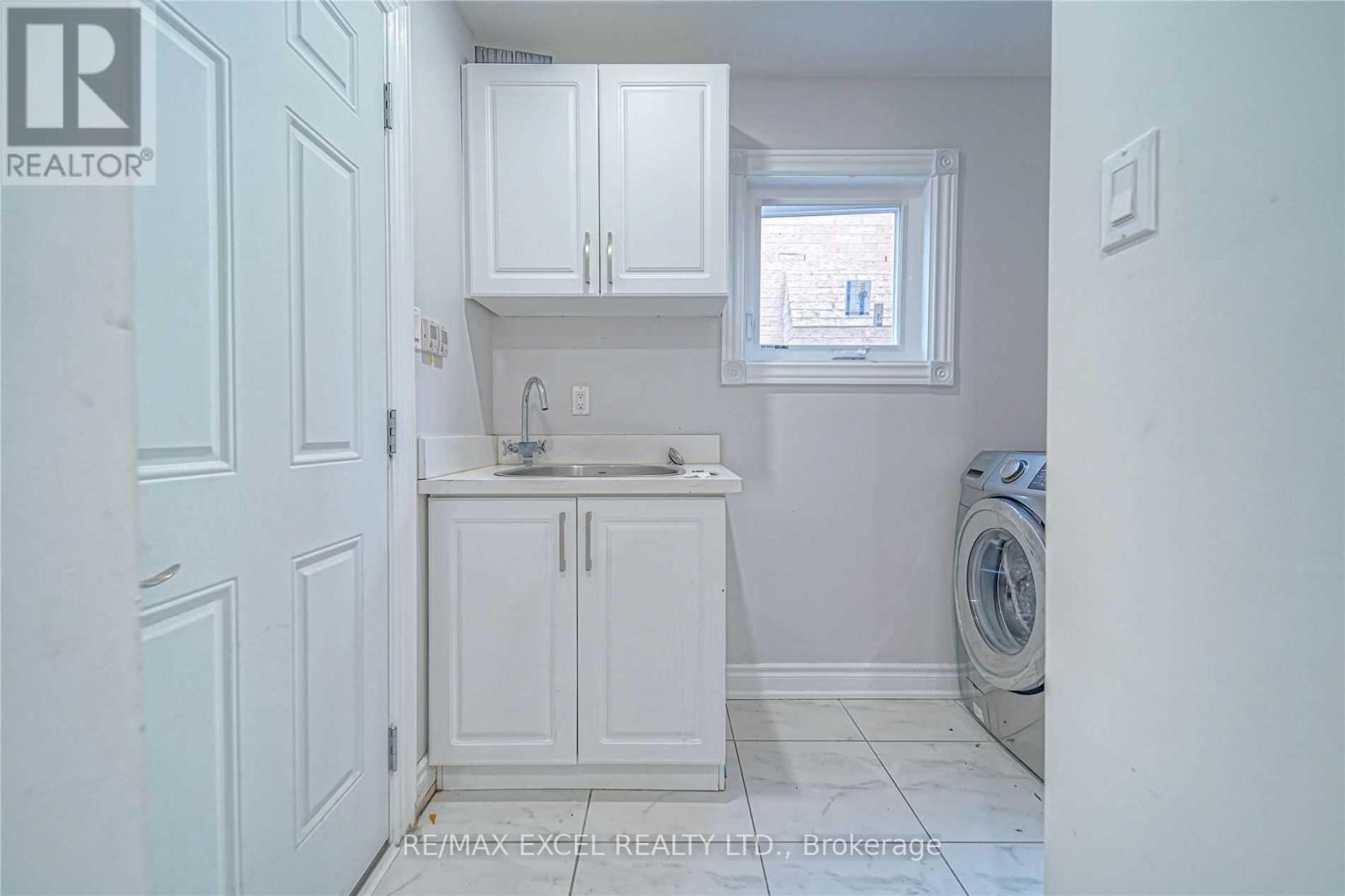 Upper - 47 Whiteleaf Crescent, Toronto, Ontario  M1V 3G1 - Photo 16 - E12968818