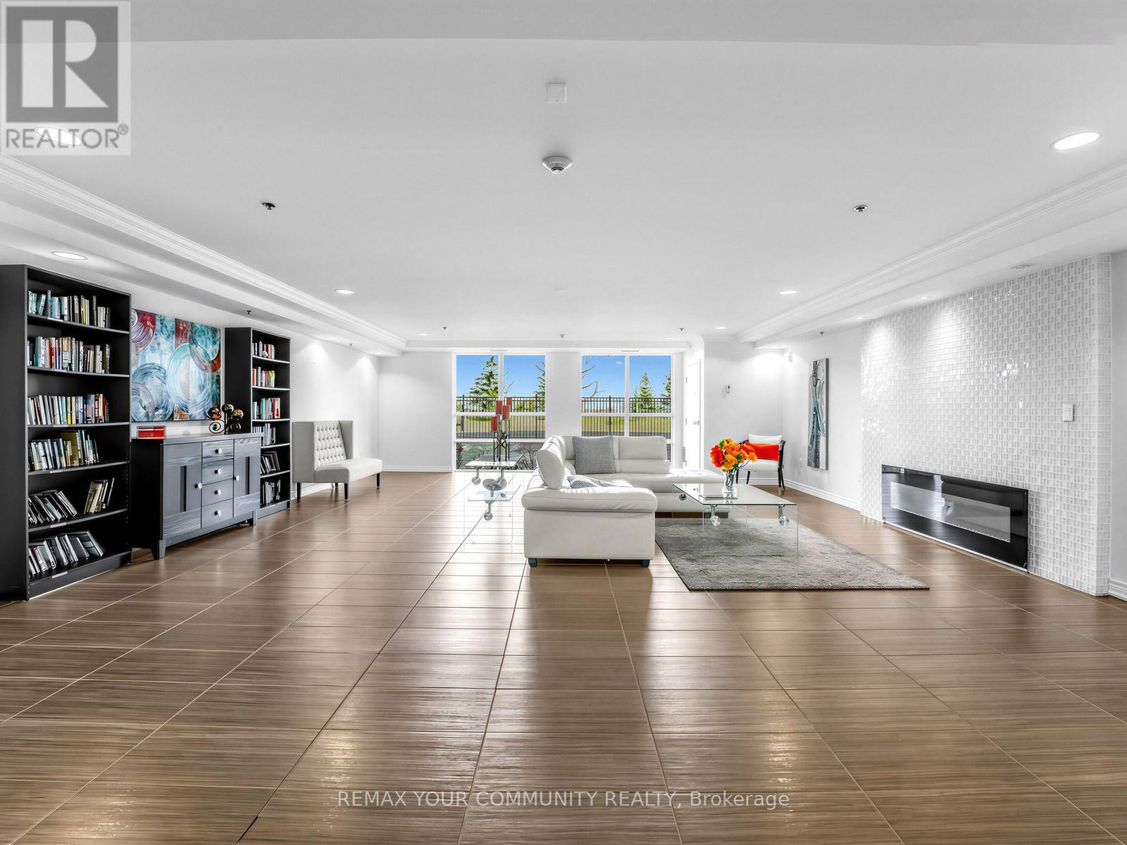 414 - 1421 Costigan Road, Milton, Ontario  L9T 2N4 - Photo 3 - W12960794