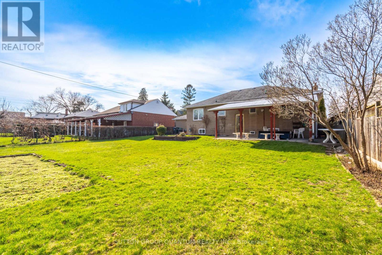 86 Dunbar Road, Mississauga, Ontario  L5B 1G4 - Photo 16 - W12977146