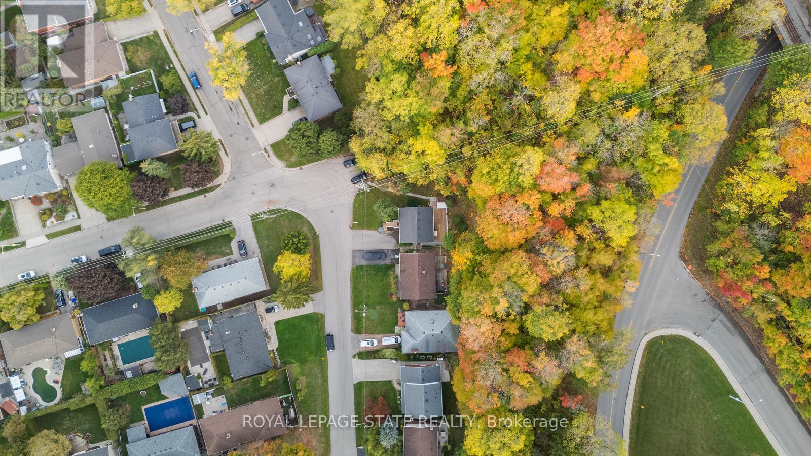 62 Brentwood Drive, Hamilton, Ontario  L8T 3V8 - Photo 11 - X12977294