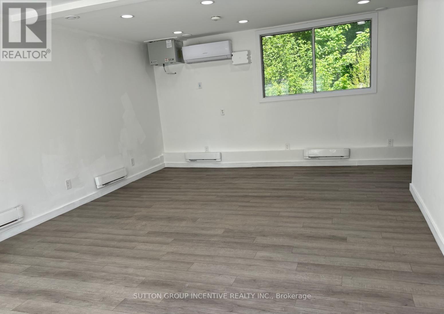 Unit #3 - 2091 25 Side Road, Innisfil, Ontario  L9S 1Z4 - Photo 4 - N12977436