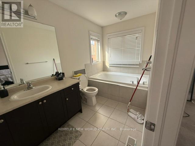 7 Twinflower Lane, Richmond Hill (Oak Ridges Lake Wilcox), Ontario  L4E 1E7 - Photo 12 - N12977502