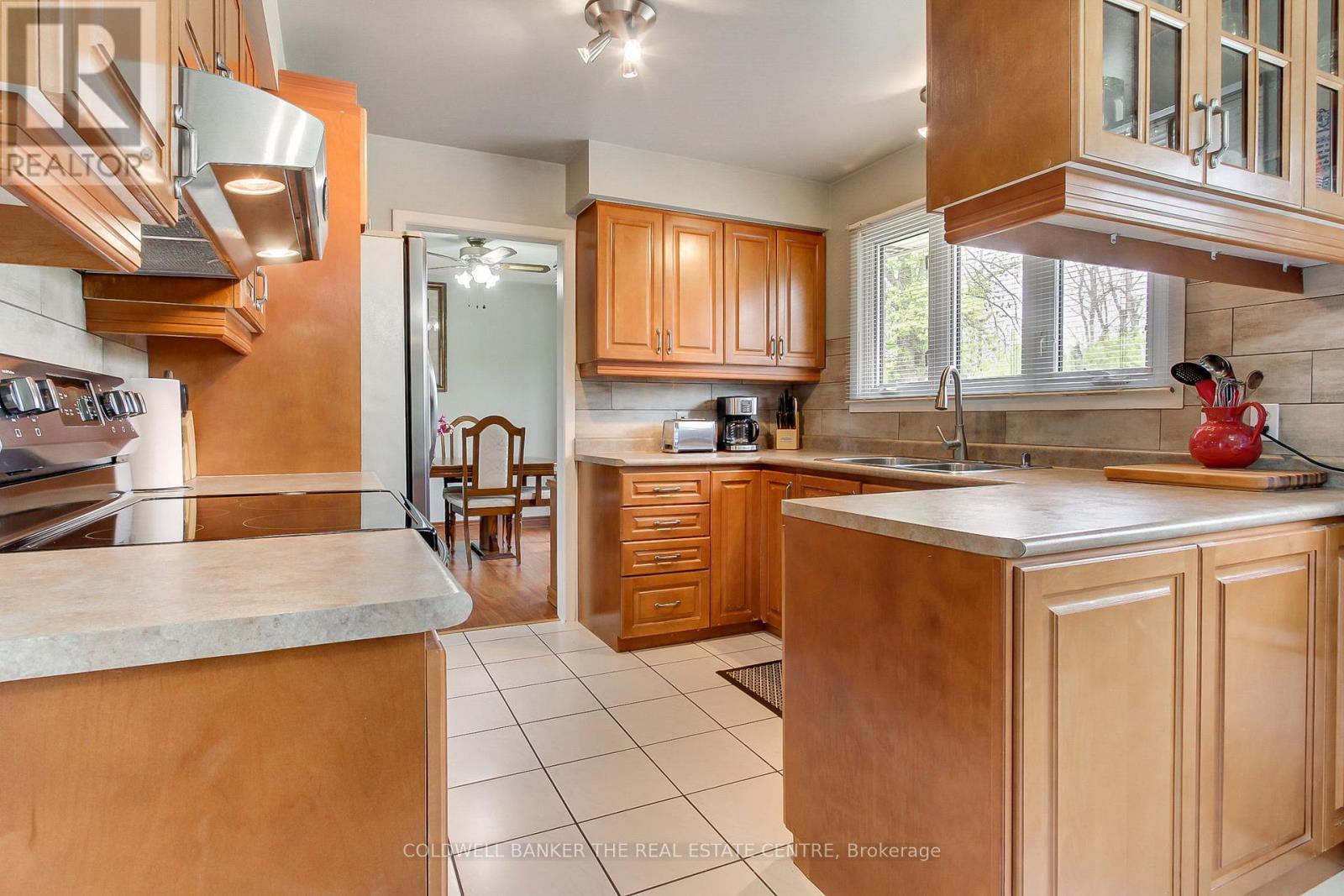 1324 Shore Acres (County Rd 3) Drive, Innisfil, Ontario  L0L 1R0 - Photo 10 - N12977560