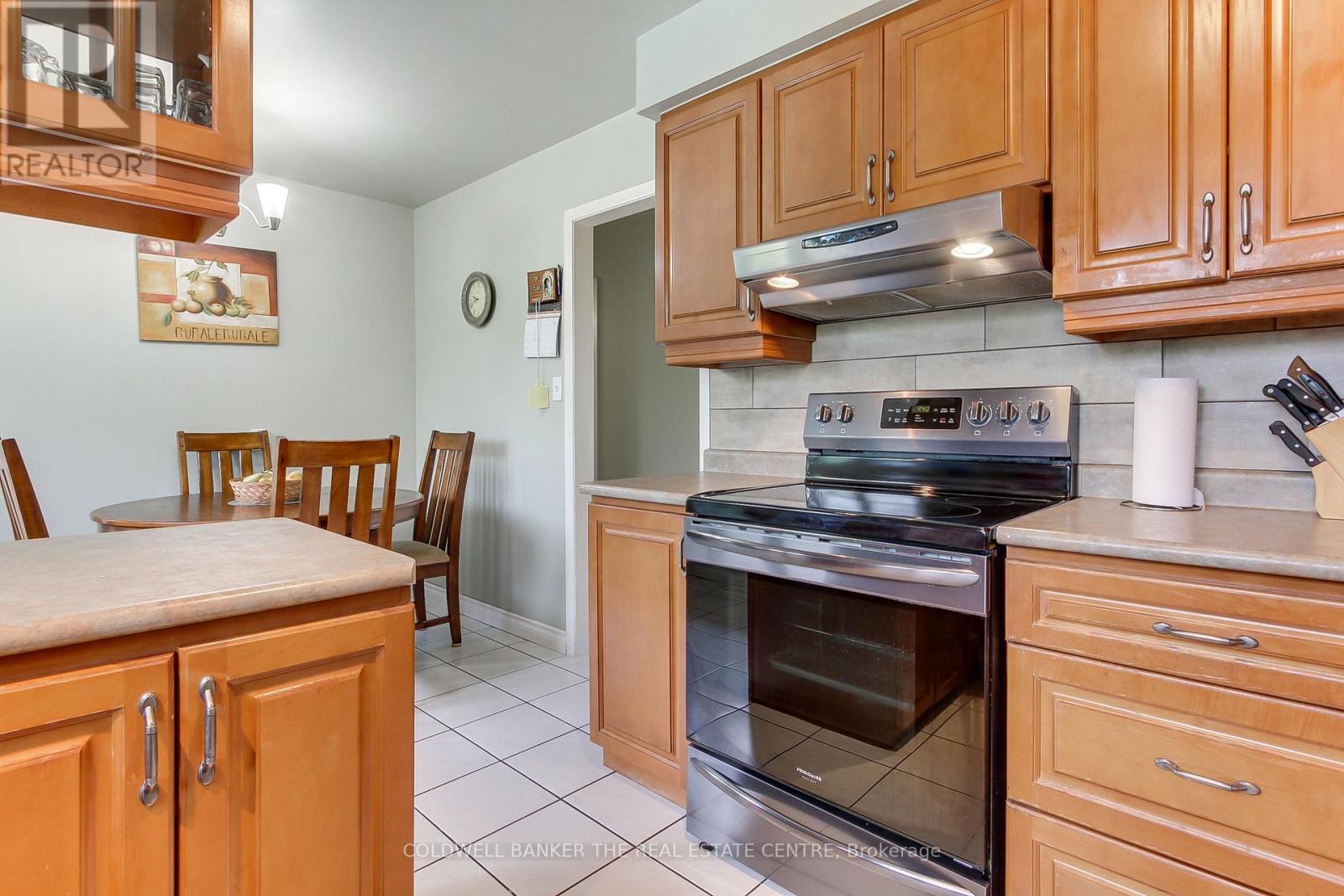 1324 Shore Acres (County Rd 3) Drive, Innisfil, Ontario  L0L 1R0 - Photo 12 - N12977560