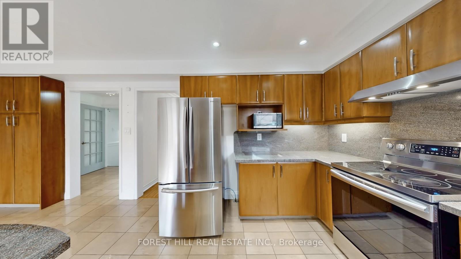 47 Edenbridge Drive, Vaughan, Ontario  L4J 7V1 - Photo 7 - N12977602