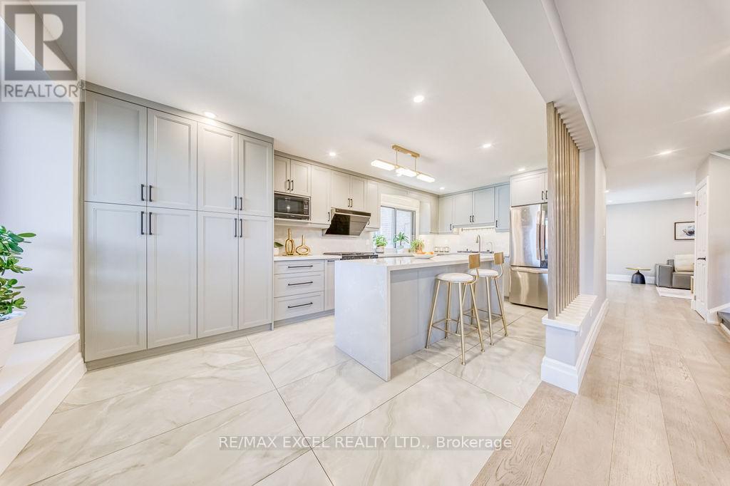 106 Upton Crescent, Markham, Ontario  L3R 3T4 - Photo 11 - N12977616