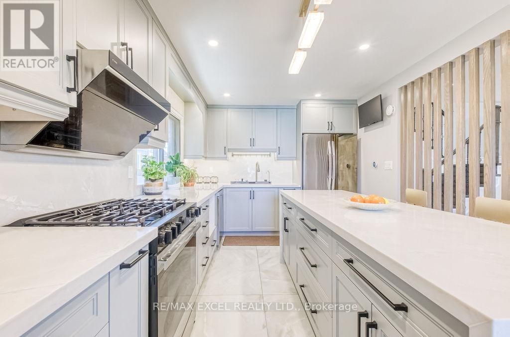 106 Upton Crescent, Markham, Ontario  L3R 3T4 - Photo 13 - N12977616