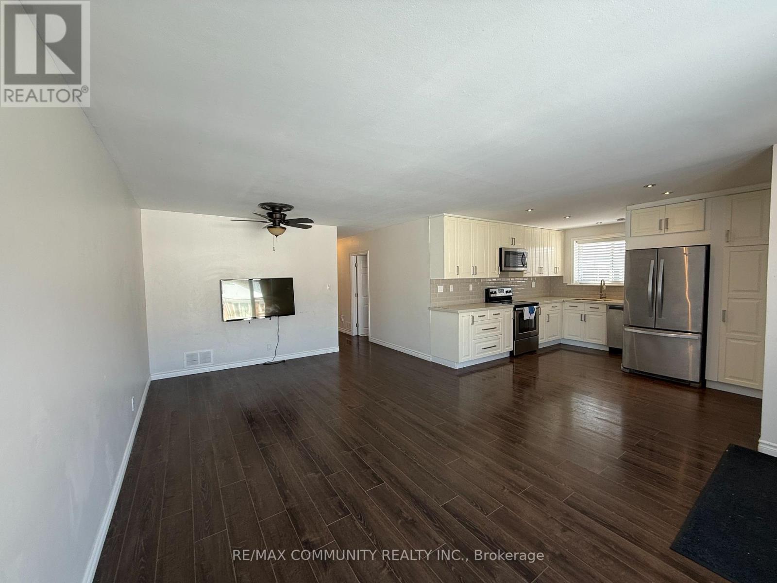 Main - 47 Davis Road, Aurora, Ontario  L4G 2B4 - Photo 3 - N12977618