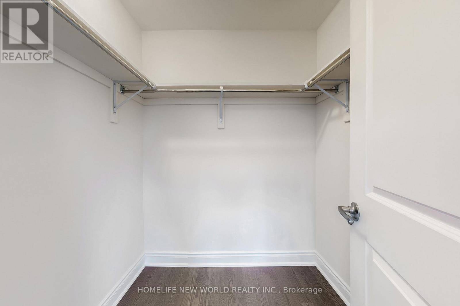 18 Bennington Road, Newmarket, Ontario  L3X 0M8 - Photo 23 - N12977642