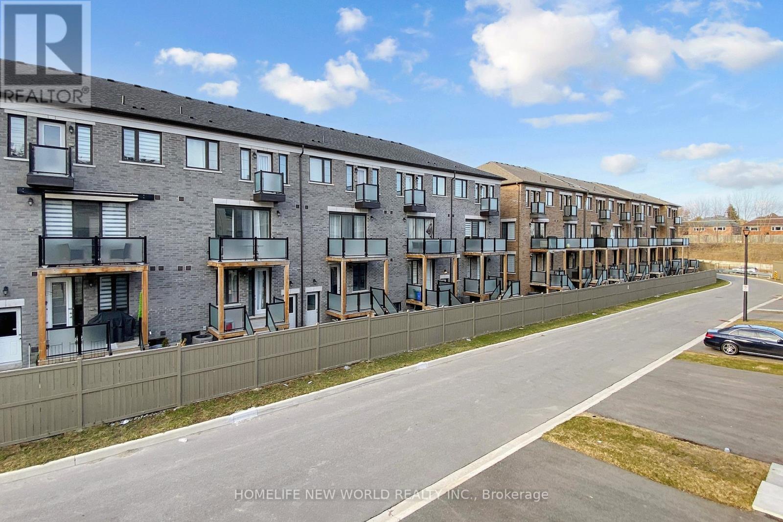 18 Bennington Road, Newmarket, Ontario  L3X 0M8 - Photo 36 - N12977642