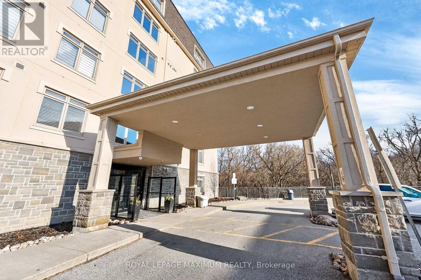 209 - 149 Church Street, King, Ontario  L0G 1T0 - Photo 2 - N12977658