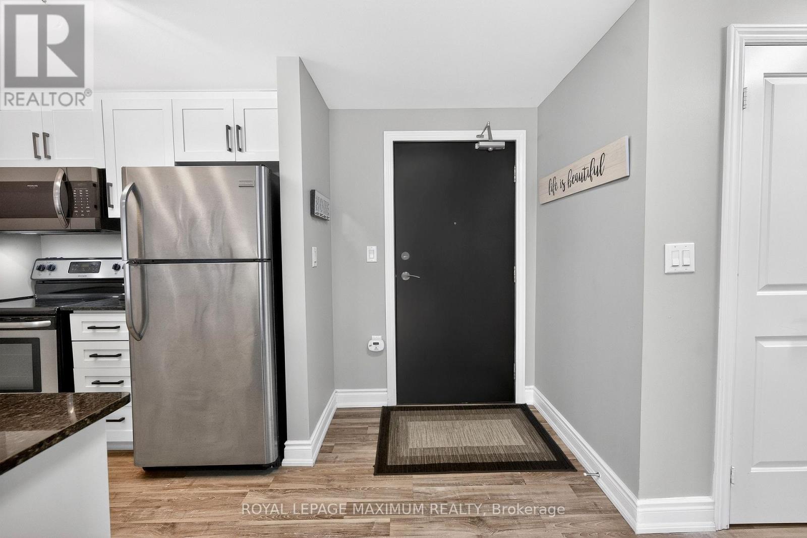 209 - 149 Church Street, King, Ontario  L0G 1T0 - Photo 5 - N12977658