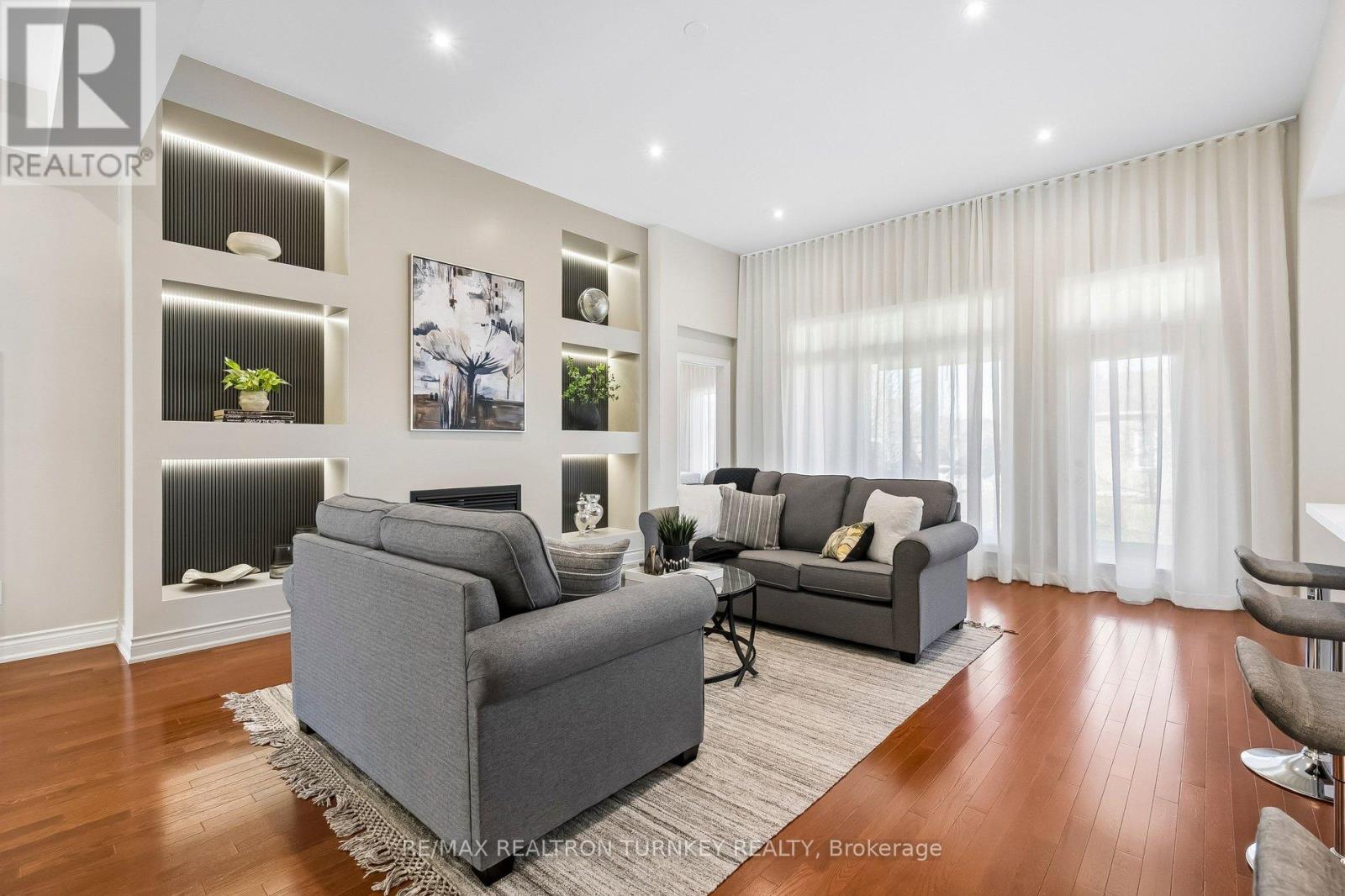 3 Little Ben, Whitchurch-Stouffville, Ontario  L4A 0K5 - Photo 3 - N12977684