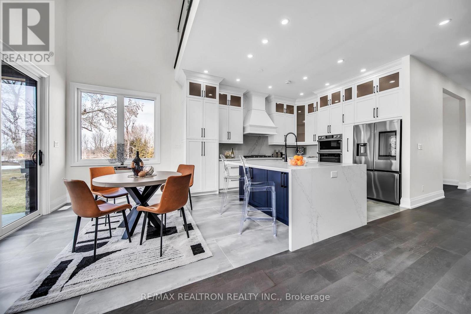 8698 6 Line, Essa, Ontario  L0M 1T0 - Photo 12 - N12977746