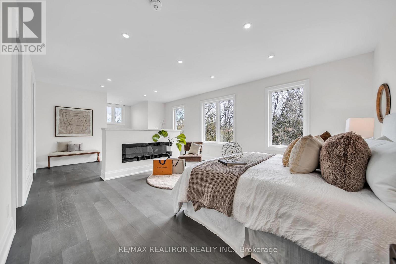 8698 6 Line, Essa, Ontario  L0M 1T0 - Photo 29 - N12977746