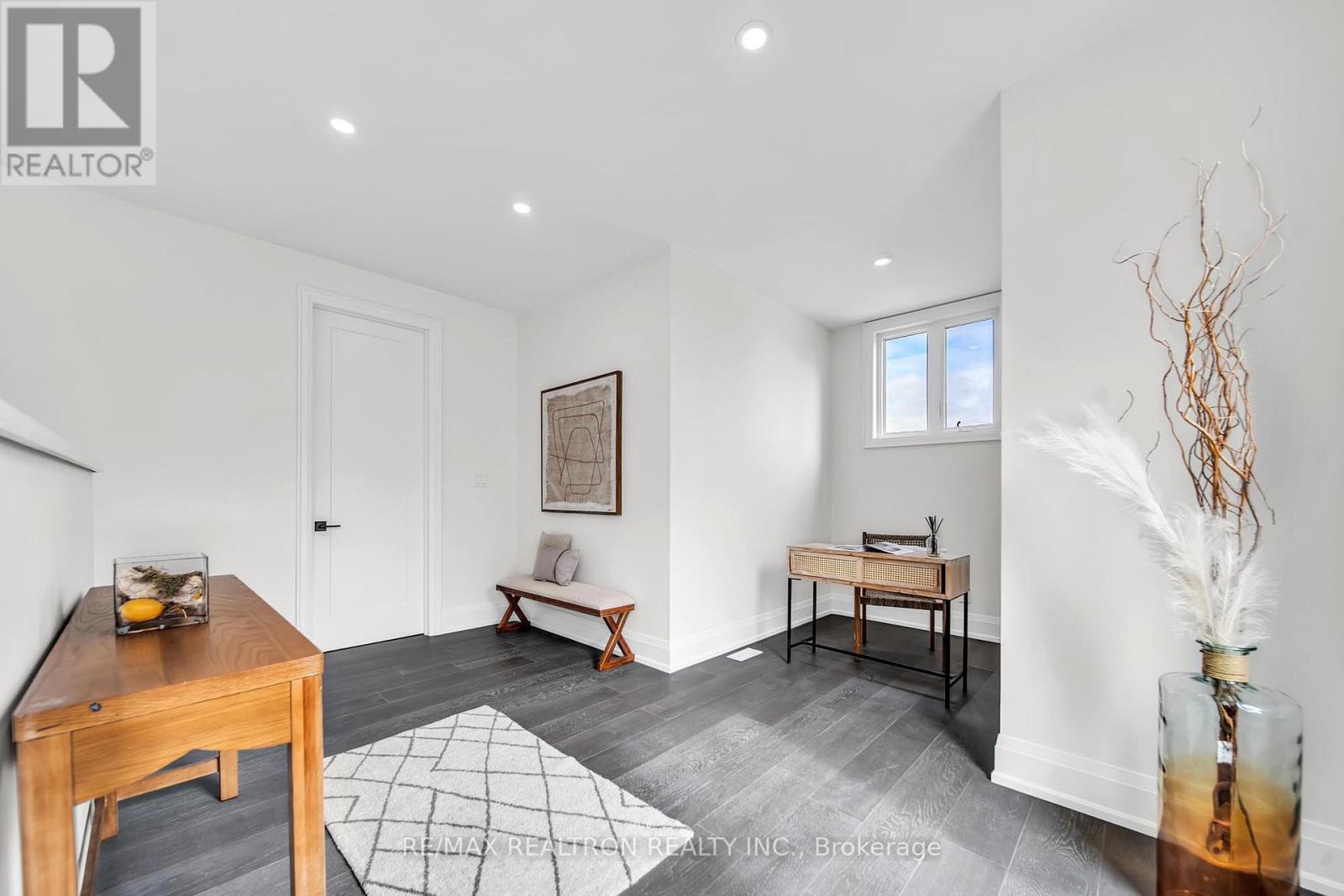 8698 6 Line, Essa, Ontario  L0M 1T0 - Photo 31 - N12977746