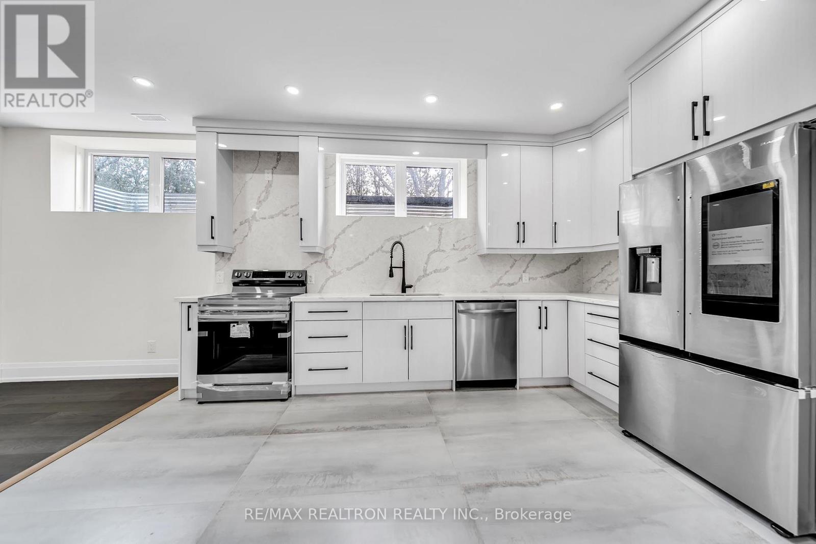 8698 6 Line, Essa, Ontario  L0M 1T0 - Photo 39 - N12977746