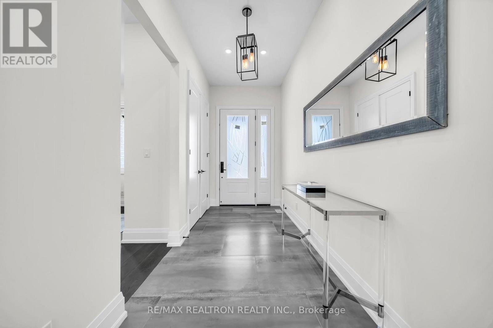 8698 6 Line, Essa, Ontario  L0M 1T0 - Photo 7 - N12977746