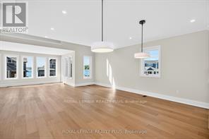 10 Magazine Street, Penetanguishene, Ontario  L9M 0W6 - Photo 14 - S12977568