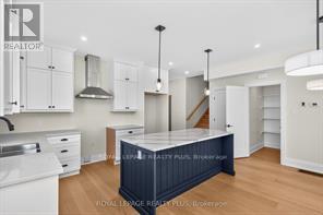 10 Magazine Street, Penetanguishene, Ontario  L9M 0W6 - Photo 8 - S12977568