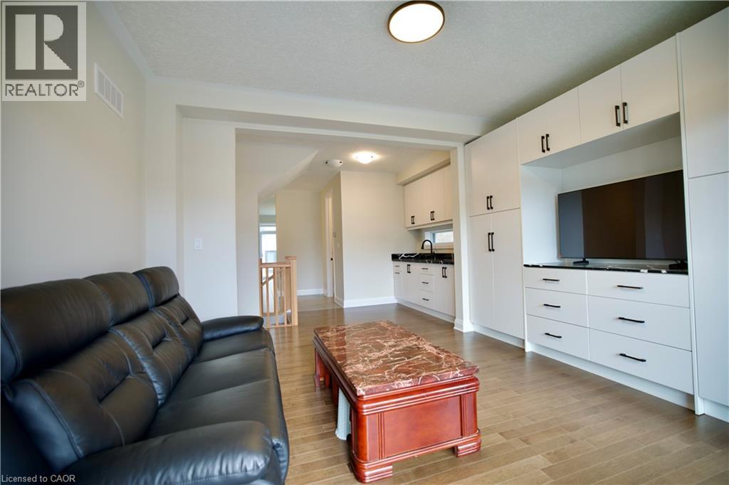 559 Balsam Poplar Street, Waterloo, Ontario  N2V 0H8 - Photo 12 - 40819106