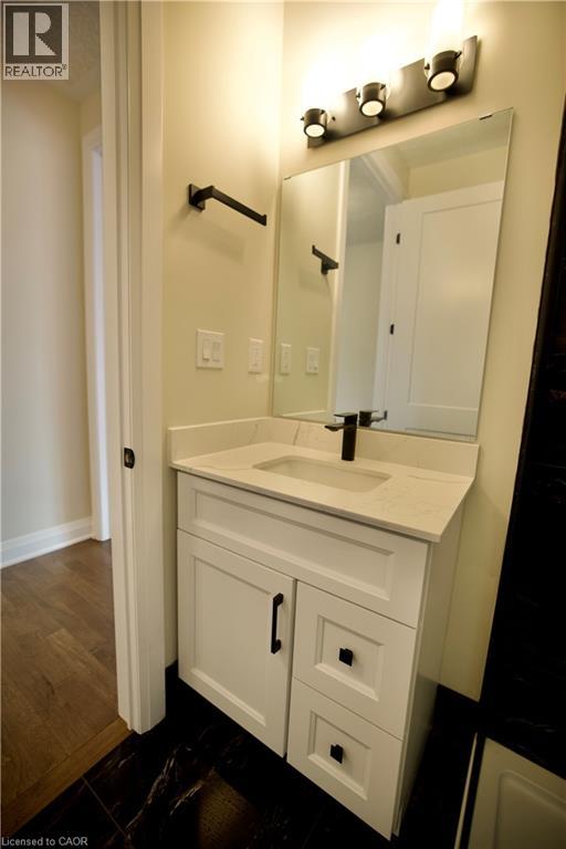 559 Balsam Poplar Street, Waterloo, Ontario  N2V 0H8 - Photo 27 - 40819106