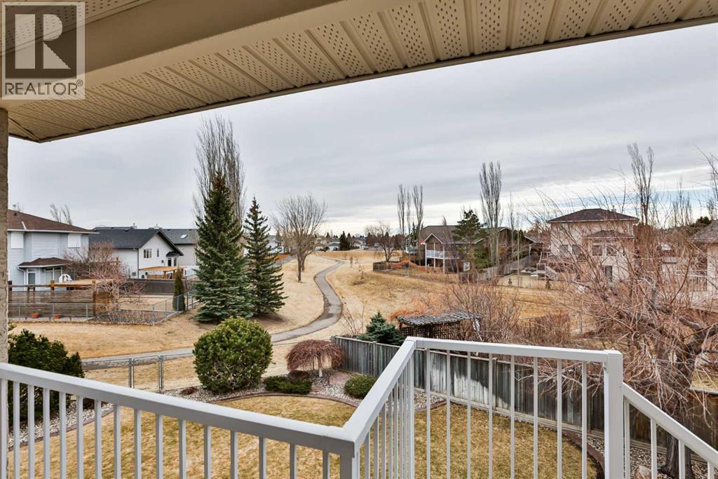 92 Heritage Circle W, Lethbridge, Alberta  T1K 7T3 - Photo 2 - A2293867
