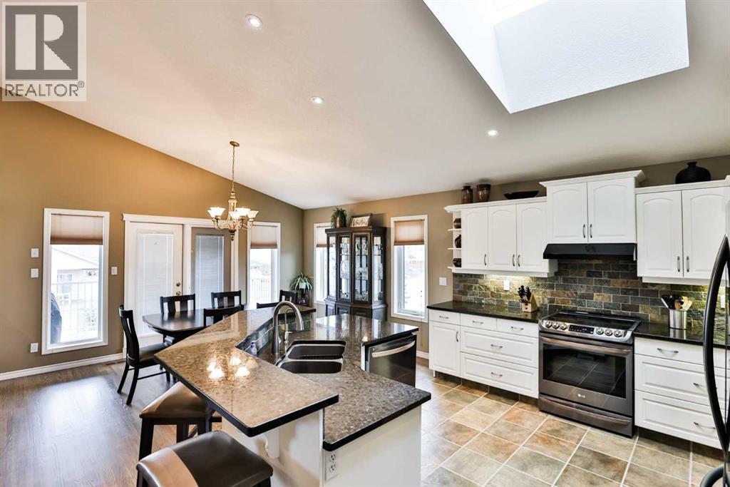 92 Heritage Circle W, Lethbridge, Alberta  T1K 7T3 - Photo 15 - A2293867