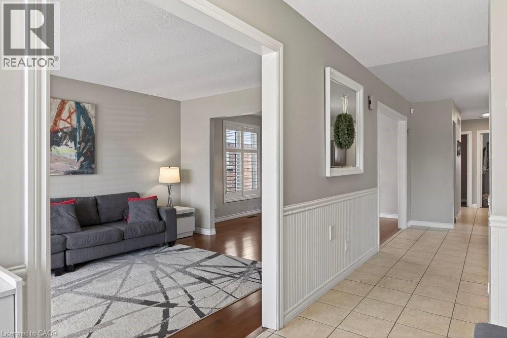 39 Trenholme Crescent, Hamilton, Ontario  L8W 2L4 - Photo 5 - 40817529