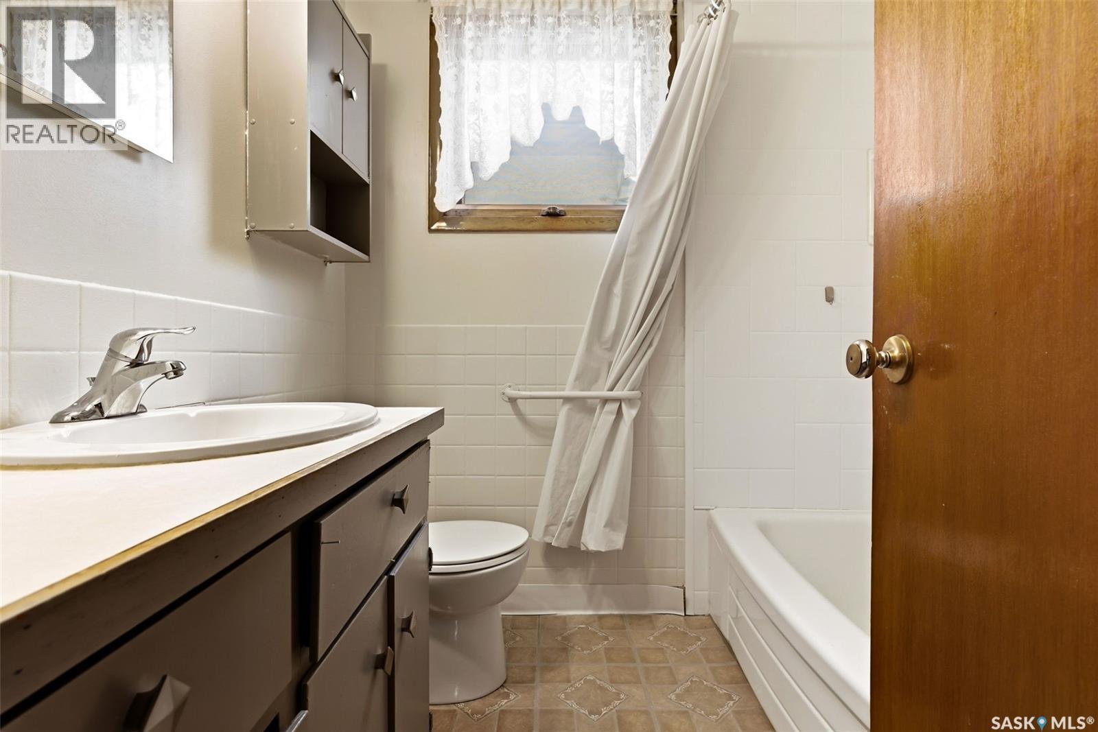 2145 Lindsay Street, Regina, Saskatchewan  S4N 3C1 - Photo 15 - SK032476