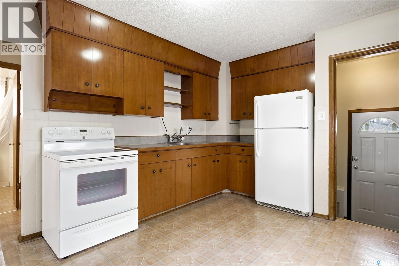 2145 Lindsay Street, Regina, Saskatchewan  S4N 3C1 - Photo 8 - SK032476