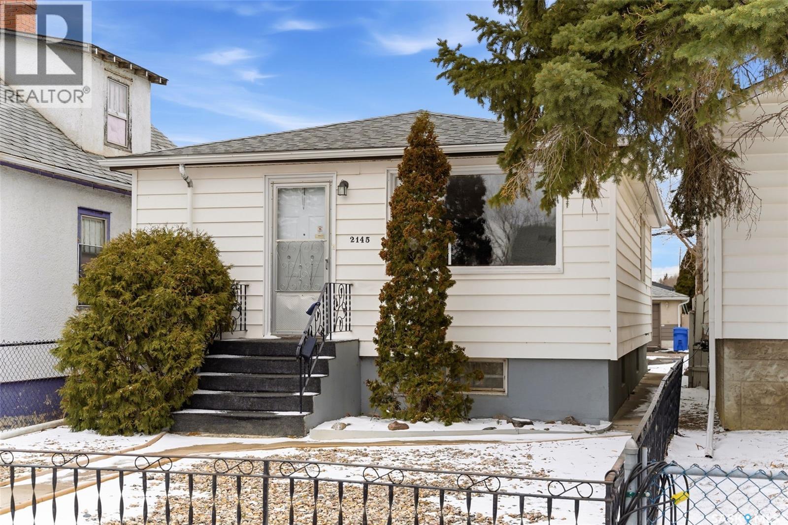 2145 Lindsay Street, Regina, Saskatchewan  S4N 3C1 - Photo 2 - SK032476