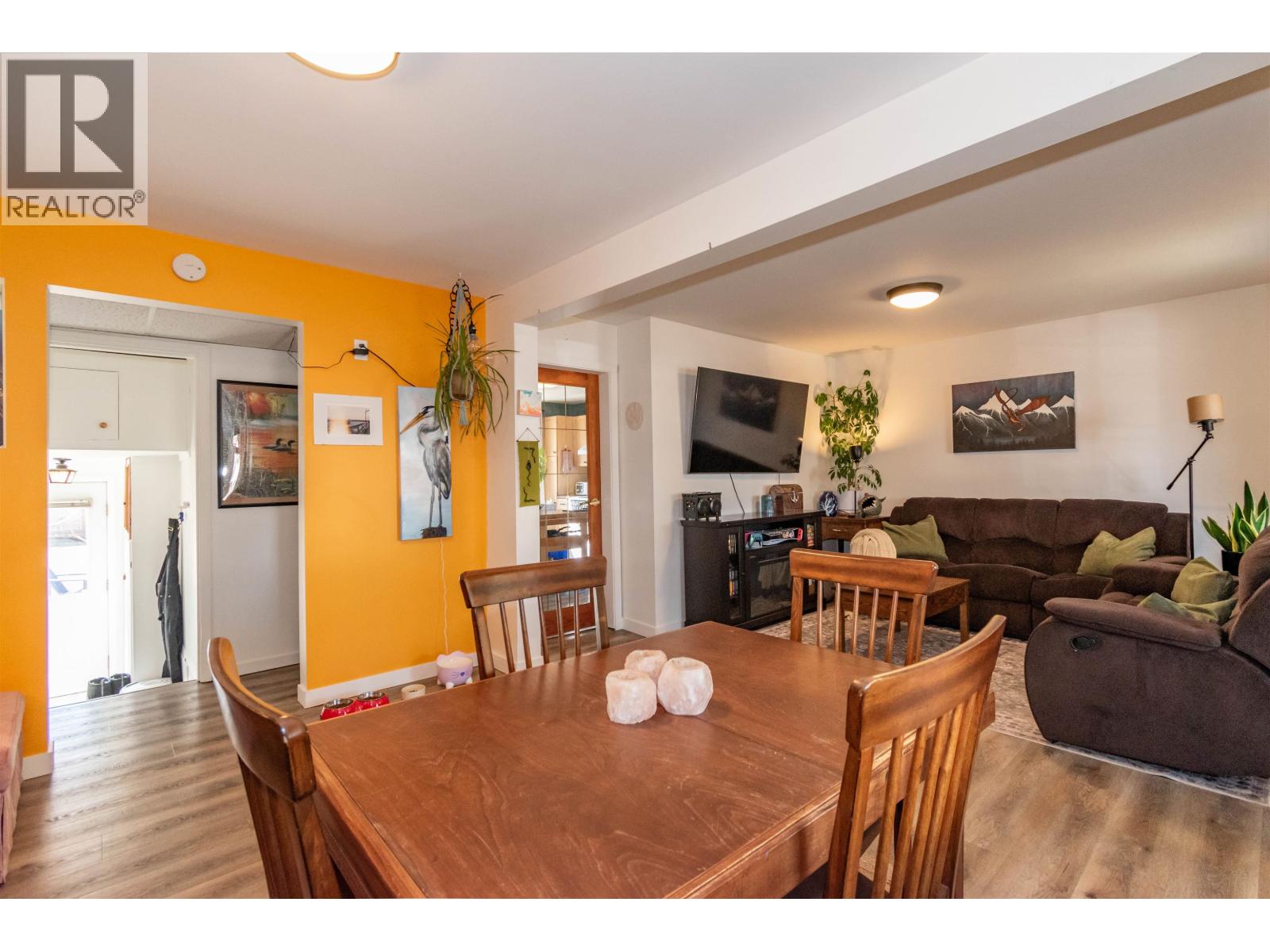 3883 3rd Avenue, Smithers, British Columbia  V0J 2N0 - Photo 11 - R3104629