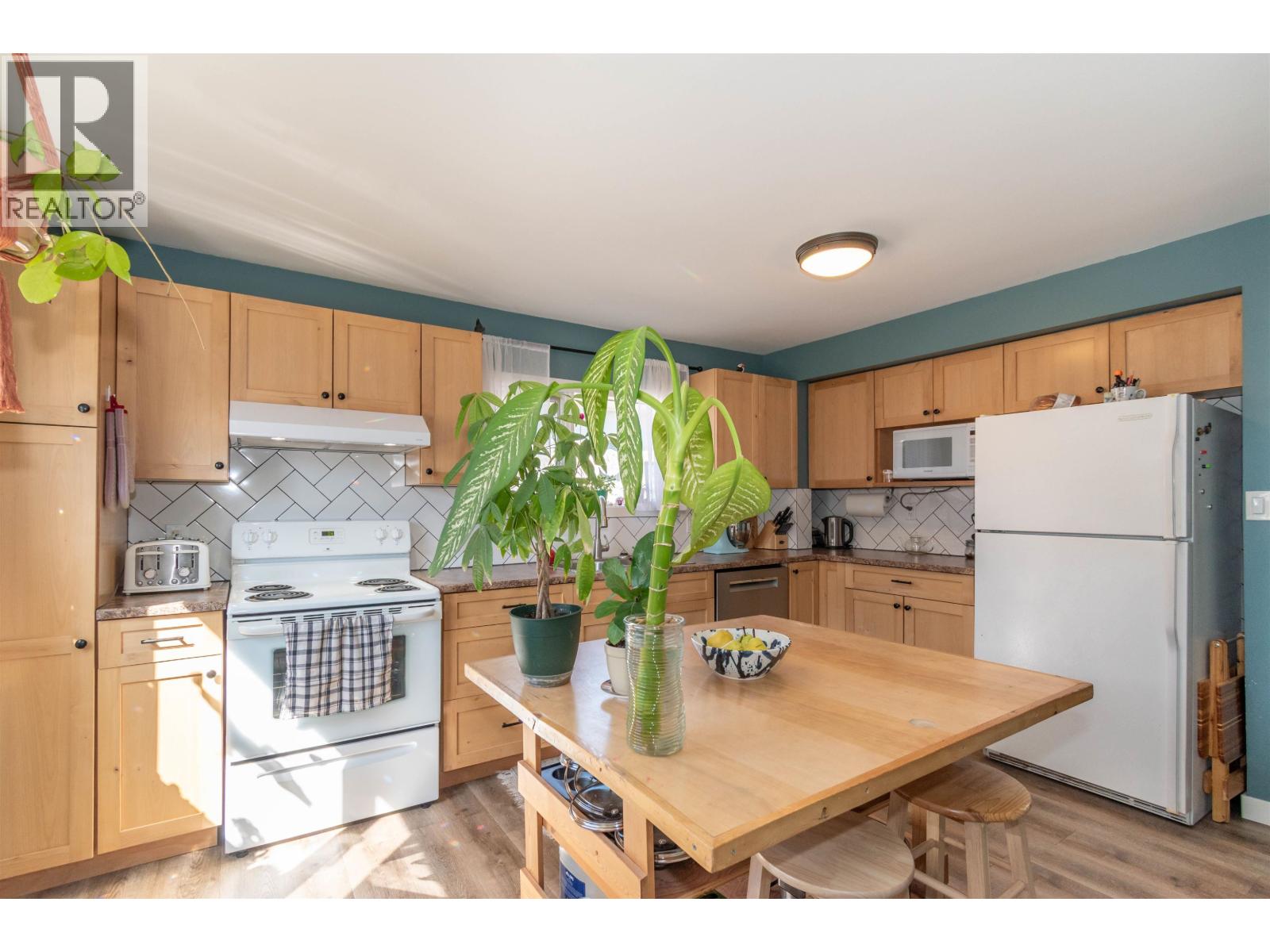 3883 3rd Avenue, Smithers, British Columbia  V0J 2N0 - Photo 13 - R3104629