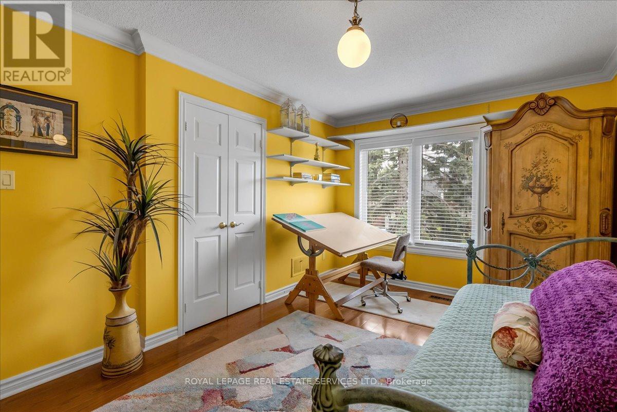 1401 The Links Drive, Oakville, Ontario  L6M 2N4 - Photo 30 - W12977406