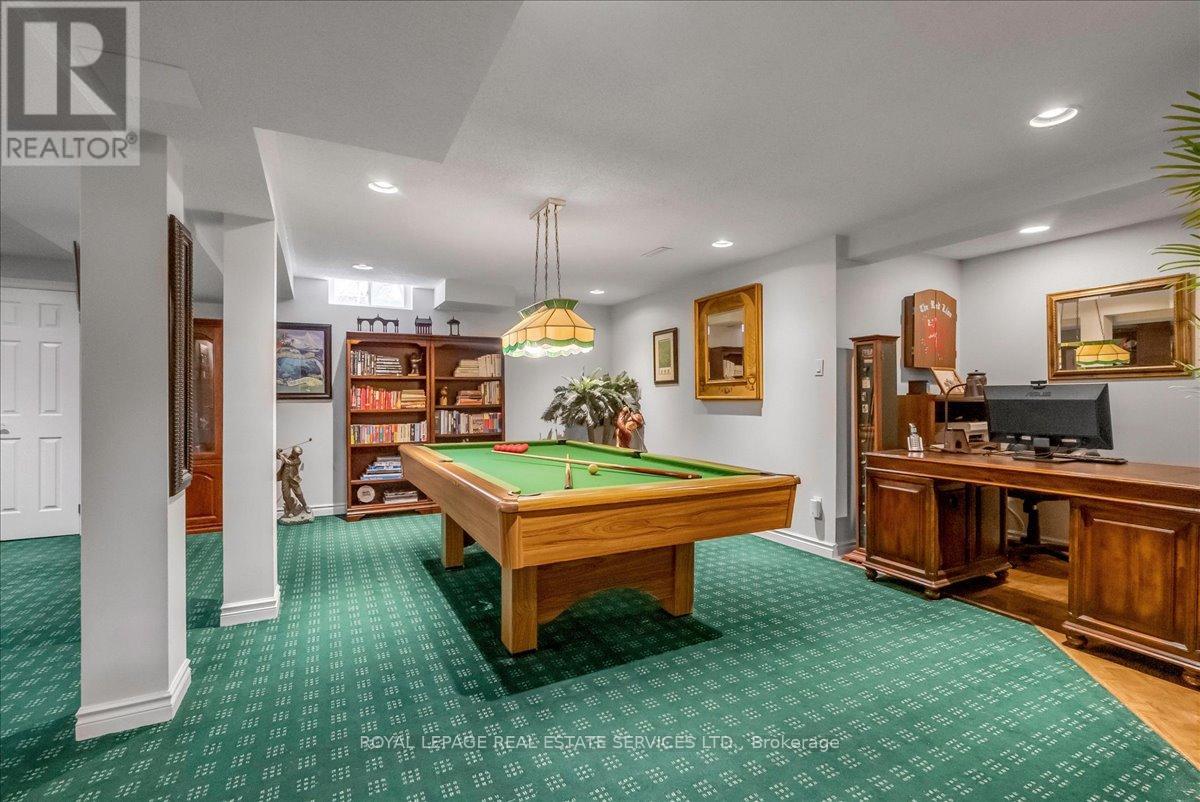 1401 The Links Drive, Oakville, Ontario  L6M 2N4 - Photo 38 - W12977406