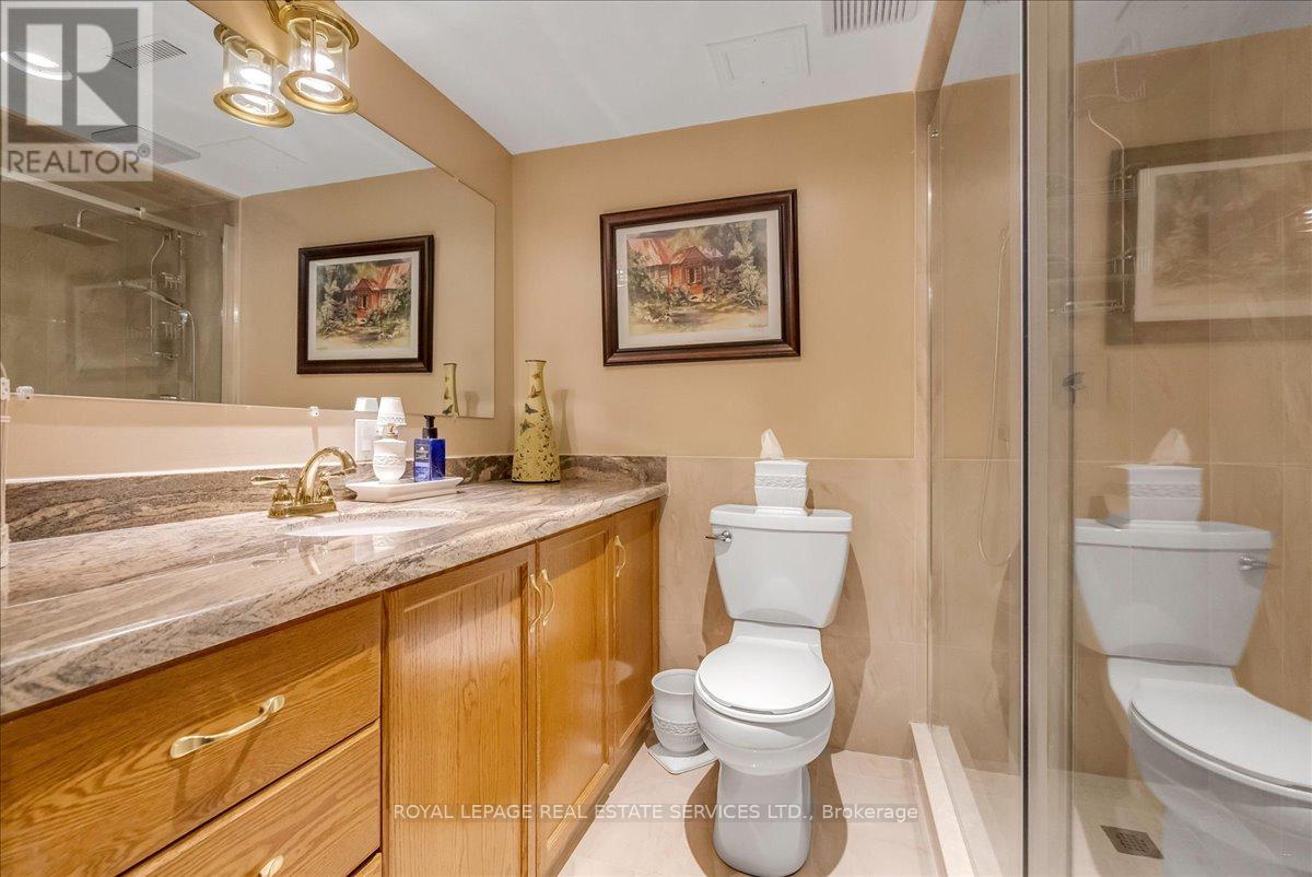 1401 The Links Drive, Oakville, Ontario  L6M 2N4 - Photo 39 - W12977406