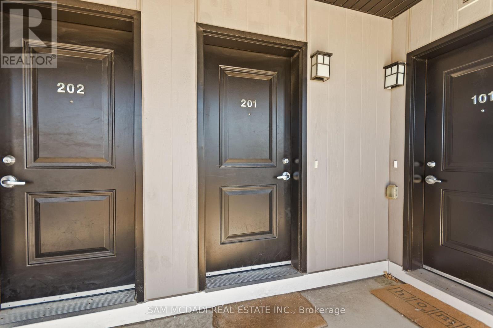 201 - 1208 Main Street E, Milton, Ontario  L9T 9K7 - Photo 4 - W12977418