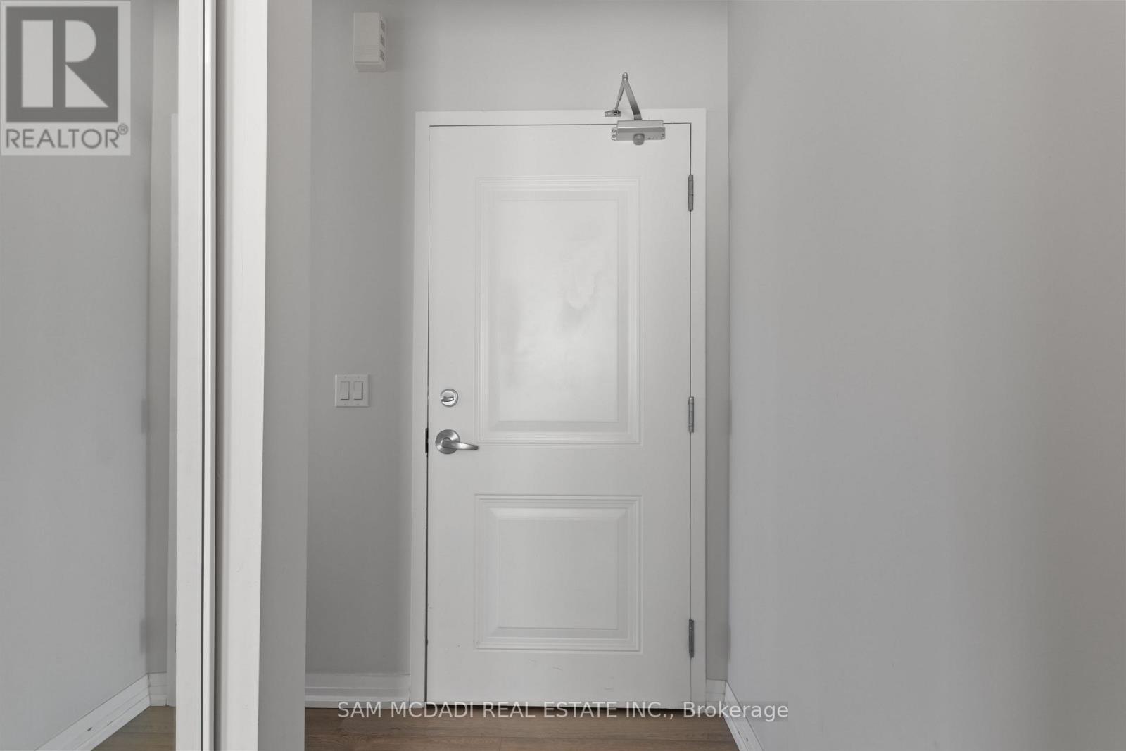 201 - 1208 Main Street E, Milton, Ontario  L9T 9K7 - Photo 5 - W12977418