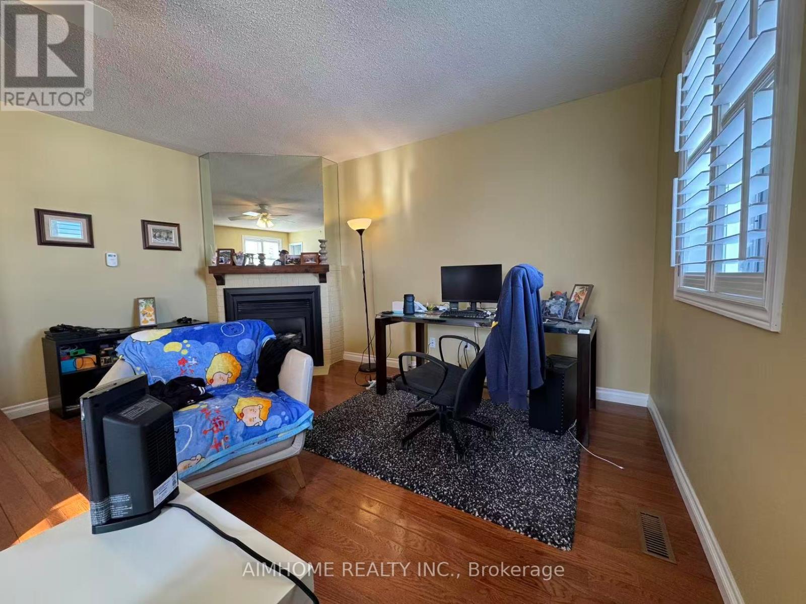 60 - 2205 South Millway, Mississauga, Ontario  L5L 3T2 - Photo 7 - W12977420