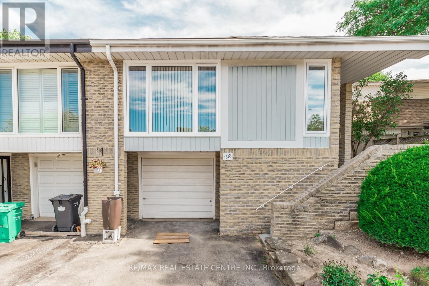 UPPER - 1518 ORAN COURT, Mississauga, Ontario