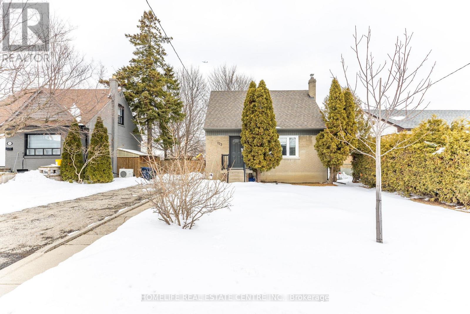 172 Calvington Drive, Toronto, Ontario  M3M 2M9 - Photo 5 - W12977494
