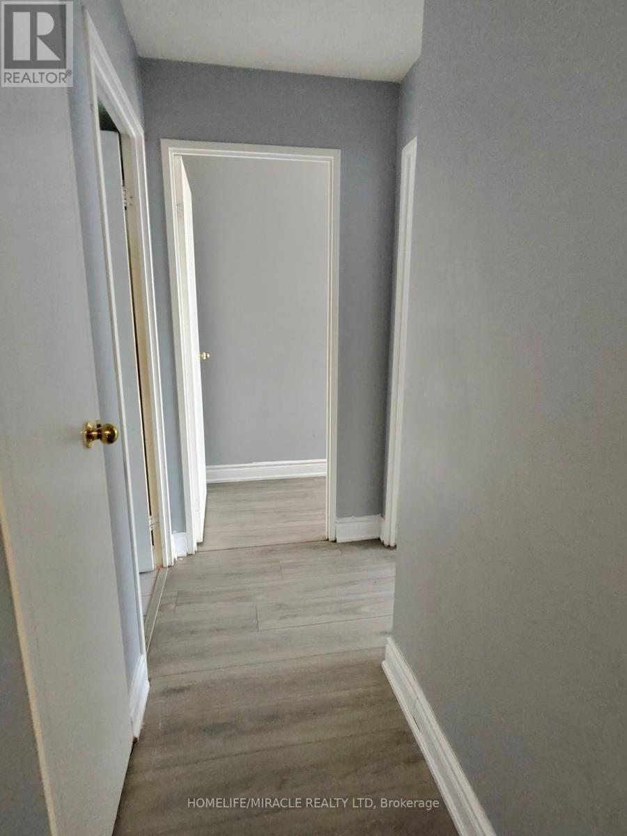 1607 - 21 MARKBROOK LANE, Toronto, Ontario