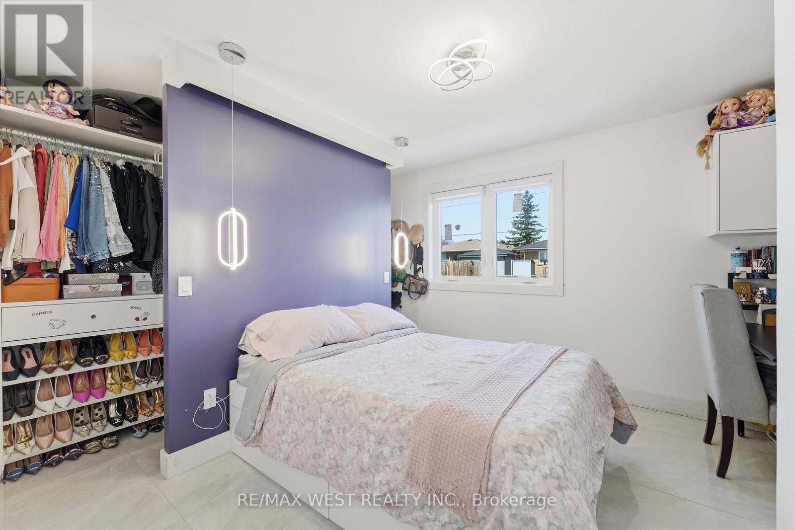 38 Bridesburg Drive, Toronto, Ontario  M9R 2K8 - Photo 15 - W12977528