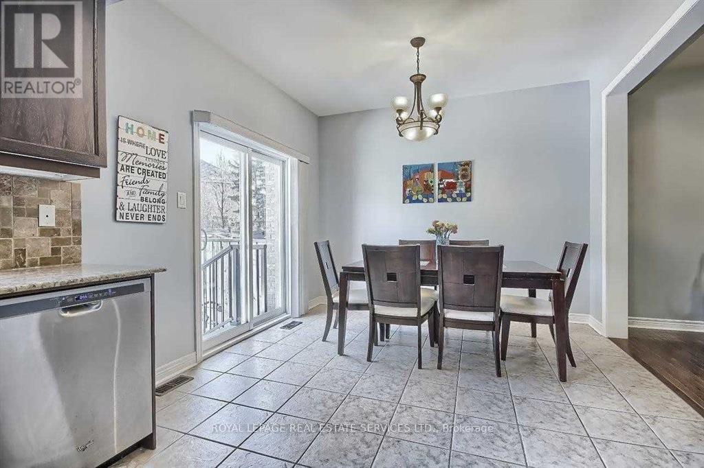 2423 Grand Oak Trail, Oakville, Ontario  L6M 0J4 - Photo 10 - W12977556