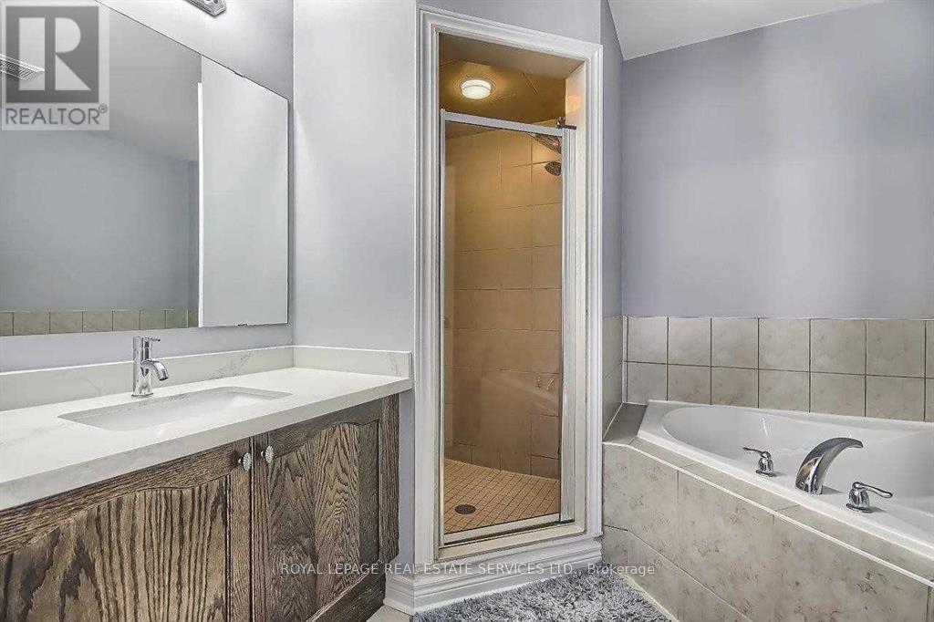 2423 Grand Oak Trail, Oakville, Ontario  L6M 0J4 - Photo 17 - W12977556