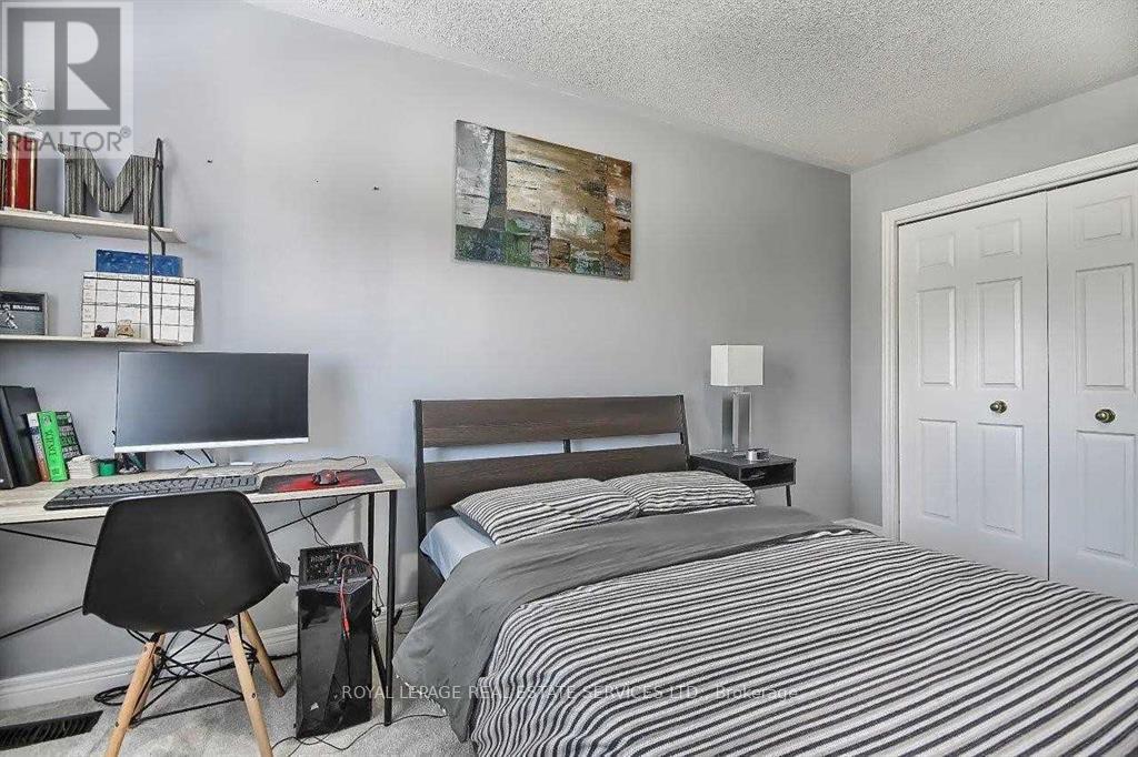 2423 Grand Oak Trail, Oakville, Ontario  L6M 0J4 - Photo 20 - W12977556