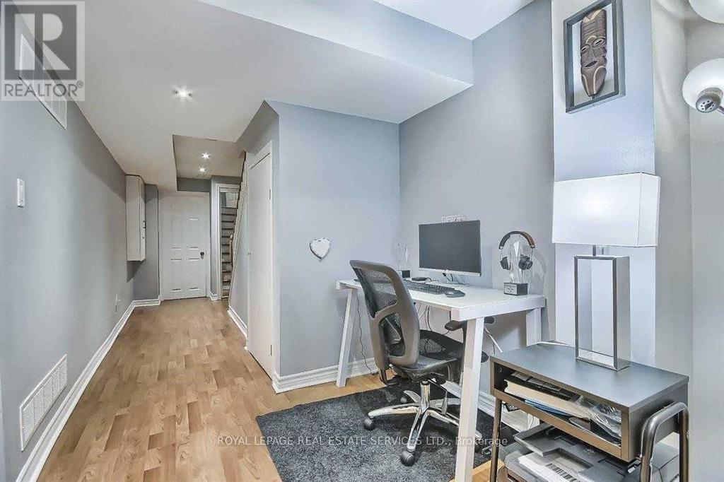 2423 Grand Oak Trail, Oakville, Ontario  L6M 0J4 - Photo 22 - W12977556