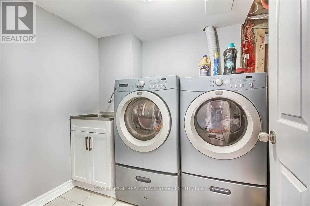 2423 Grand Oak Trail, Oakville, Ontario  L6M 0J4 - Photo 27 - W12977556