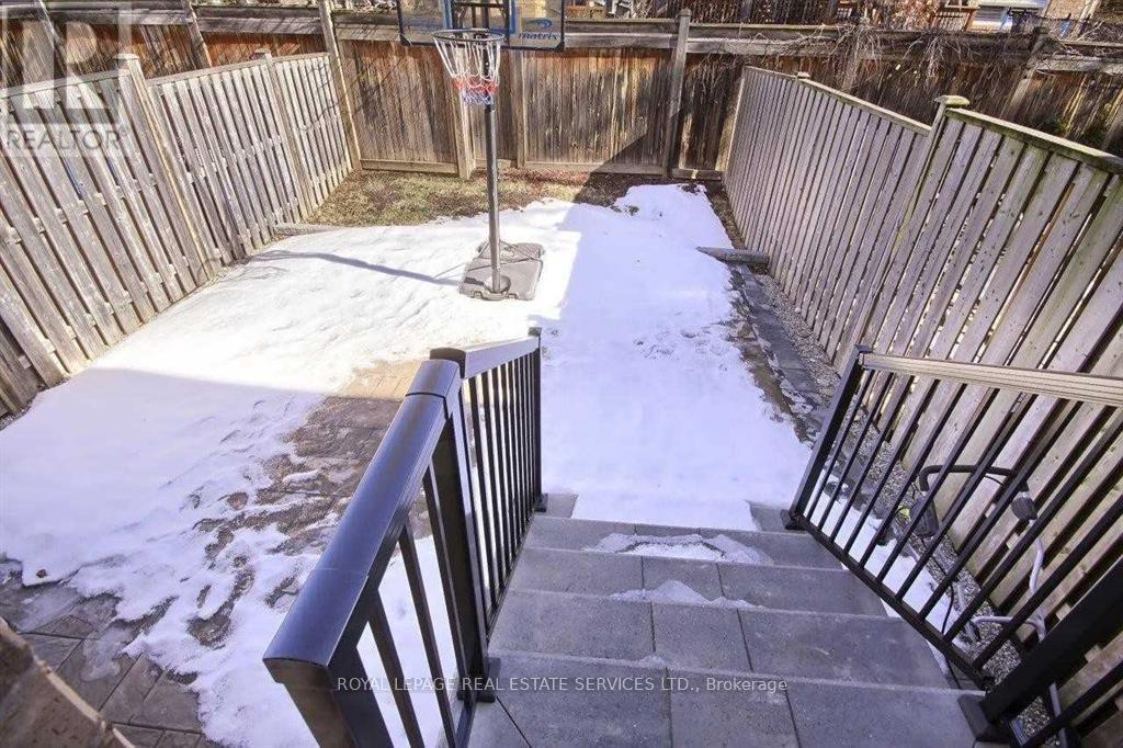 2423 Grand Oak Trail, Oakville, Ontario  L6M 0J4 - Photo 28 - W12977556